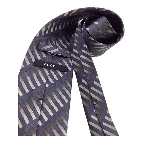 GUCCI Blue Striped Luxury Designer Silk Tie Made In Italy W: 3.75" EX COND - Picture 3 of 6